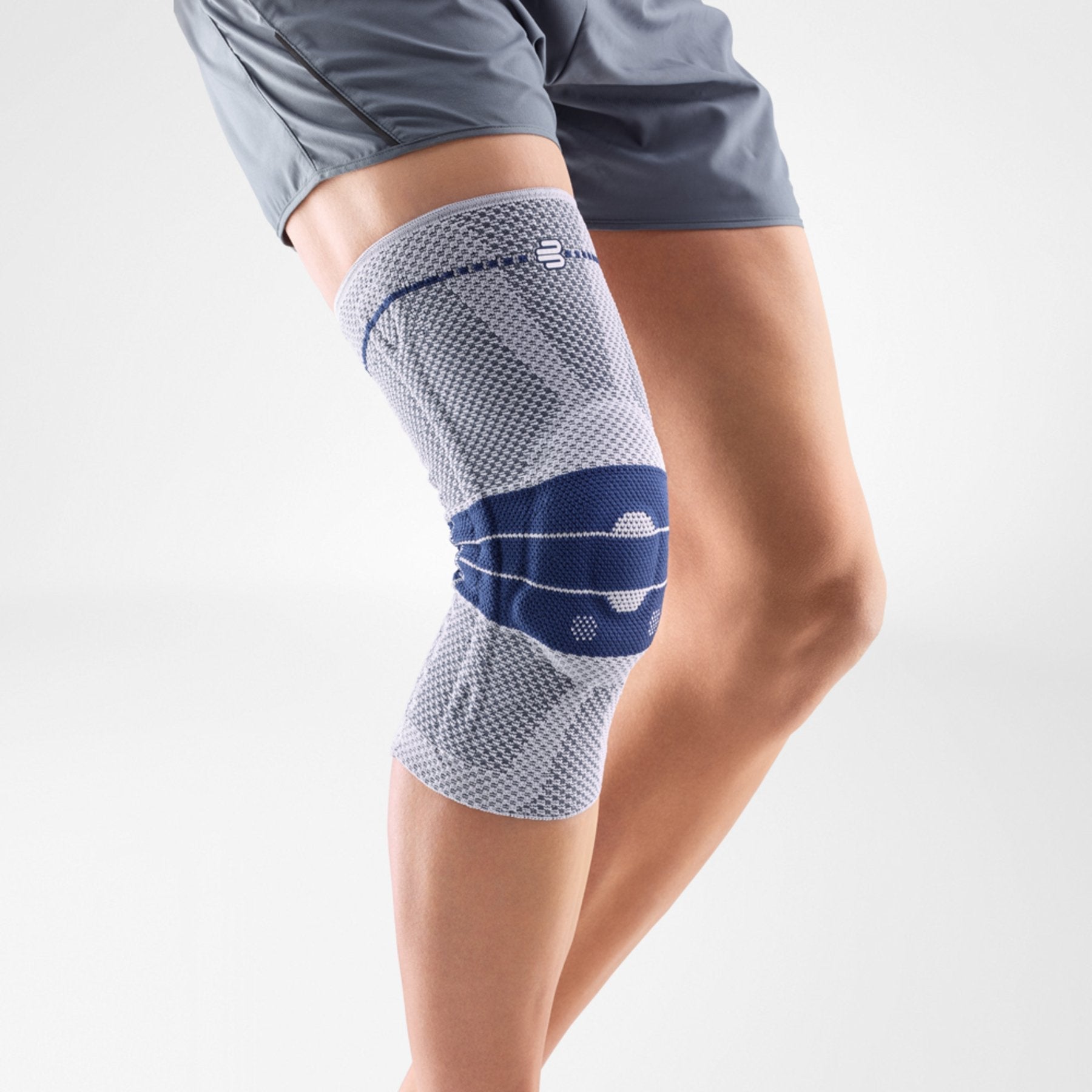 Bauerfeind - GenuTrain Knee Brace