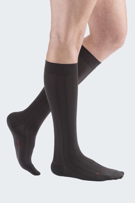 Sigvaris Compression Stocking (20-30mmHg) Cotton - Knee High Closed Toe