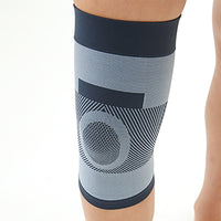 Dr. Med Gradual Compression Knee Sleeve | Knee Support for Joint Pain, Mild Sprain, Strain, Weak Muscles, Slight injuries, Traumas, contusions & Proprioception of the Knee