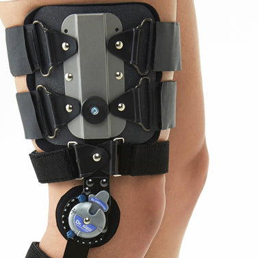 Post Surgery Open Knee Brace With Side Hinges & Dial Pin To Support Fracture, Post Surgeries Adjustable Knee Support - Black
